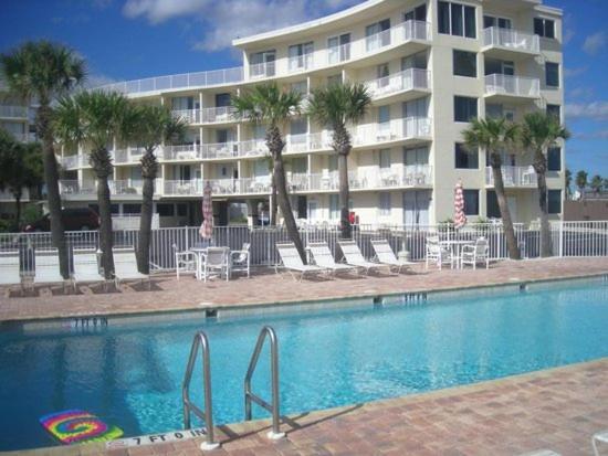 Sea Dip Beach Resort Daytona Beach Exterior photo